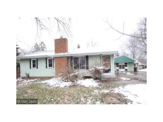 Foreclosed Home - 806 Meyer St N, 55119