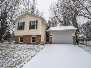 Foreclosed Home - 15479 DRESDEN TRL, 55124