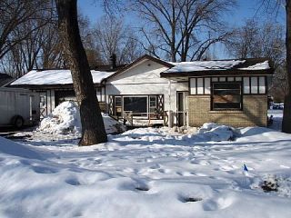 Foreclosed Home - 799 BERWOOD AVE, 55127