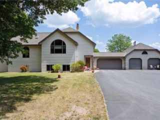 Foreclosed Home - List 100711892