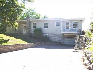 Foreclosed Home - 1066 CARDINAL ST, 55318