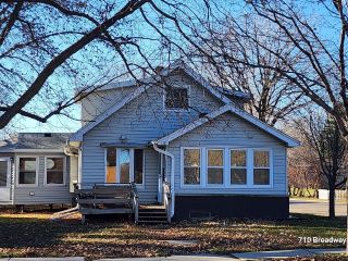 Foreclosed Home - 710 BROADWAY AVE S, 55321