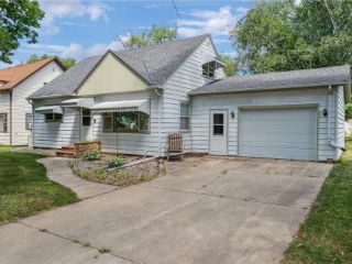 Foreclosed Home - 514 9TH ST, 55334