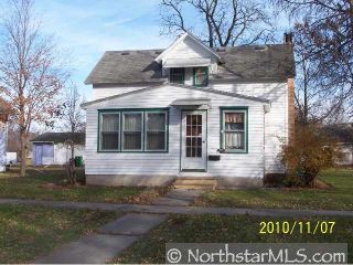 Foreclosed Home - 517 MONROE ST SE, 55350