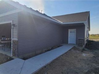 Foreclosed Home - 1192 BLUEJAY DR SW, 55350