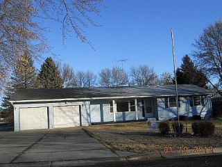 Foreclosed Home - 405 4TH ST NE, 55360