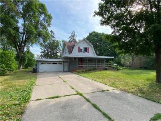 Foreclosed Home - 501 W RIVER ST, 55362