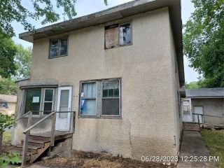 Foreclosed Home - 5112 WOODLAND RD, 55364