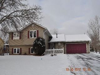 Foreclosed Home - 8937 QUINWOOD LN N, 55369
