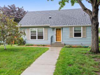 Foreclosed Home - 6037 WASHBURN AVE S, 55410