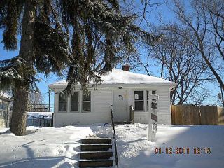 Foreclosed Home - 2610 OLIVER AVE N, 55411