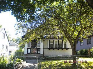 Foreclosed Home - 1410 QUEEN AVE N, 55411