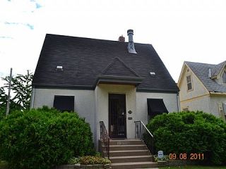 Foreclosed Home - 1530 QUEEN AVE N, 55411