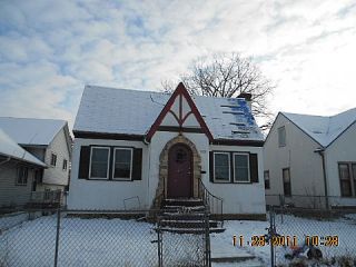 Foreclosed Home - 1422 UPTON AVE N, 55411