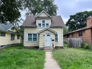 Foreclosed Home - 3412 THOMAS AVE N, 55412