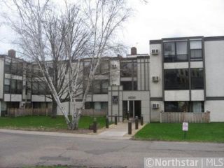 Foreclosed Home - 4530 PARK COMMONS DR APT 318, 55416