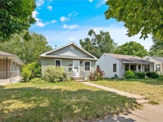 Foreclosed Home - 3720 QUAIL AVE N, 55422