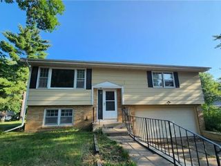 Foreclosed Home - 3445 SUMTER AVE S, 55426