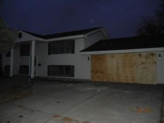Foreclosed Home - 6956 DOUGLAS DR N, 55429