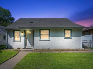 Foreclosed Home - 5247 N 4TH ST, 55430