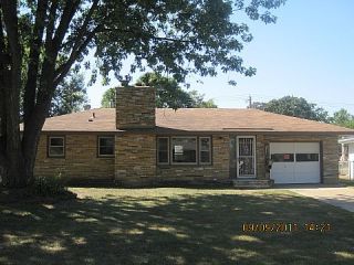 Foreclosed Home - 5956 6TH ST NE, 55432
