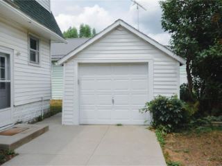 Foreclosed Home - 954 4TH AVE SE, 55904