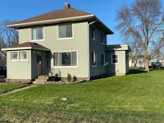 Foreclosed Home - 425 MINNESOTA ST, 55961