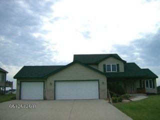 Foreclosed Home - 610 MUIRFIELD LN SE, 55963