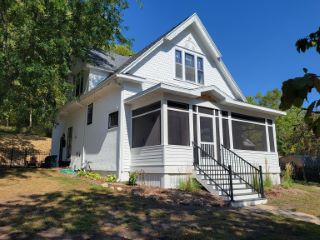 Foreclosed Home - 221 W STEVENS AVE, 55971