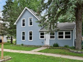 Foreclosed Home - 167 E 5TH ST, 55972