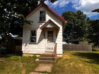 Foreclosed Home - 219 3RD AVE SE, 55974