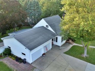 Foreclosed Home - 400 HIGHLAND ST, 55985
