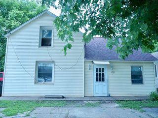 Foreclosed Home - 802 WILLOW ST, 56001