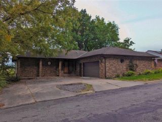 Foreclosed Home - List 101276206
