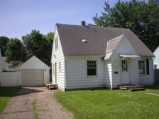 Foreclosed Home - 1321 LOUIS ST, 56007