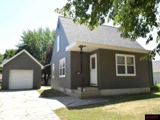 Foreclosed Home - 211 W 9TH ST, 56013