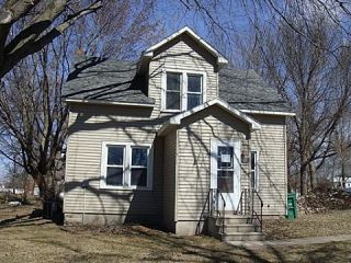 Foreclosed Home - 105 W BLESSUM ST, 56041
