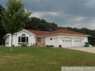 Foreclosed Home - 131 SUNSET DR, 56044