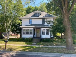 Foreclosed Home - 591 MAIN AVE, 56054