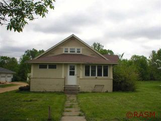 Foreclosed Home - 631 N MINNESOTA AVE, 56082