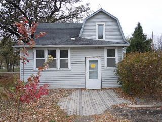 Foreclosed Home - 605 7TH ST SE, 56093