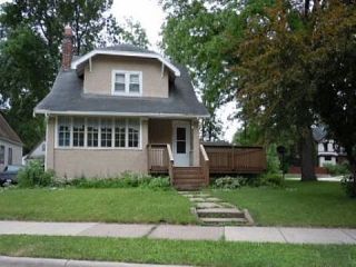 Foreclosed Home - 804 2ND AVE NE, 56093
