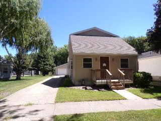 Foreclosed Home - 555 4th Ave Se, 56097