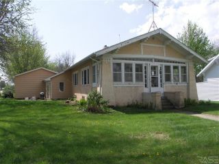 Foreclosed Home - 421 4TH ST E, 56144
