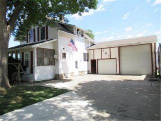 Foreclosed Home - 701 S BIRCH ST, 56152