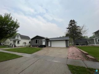 Foreclosed Home - 514 W WARREN ST, 56156