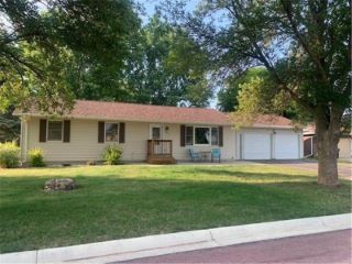 Foreclosed Home - 340 PARK ST, 56180