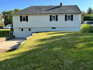 Foreclosed Home - 104 ATLANTIC AVE S, 56248