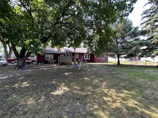 Foreclosed Home - 604 N 7TH ST, 56265