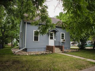 Foreclosed Home - 311 W 5TH ST, 56267